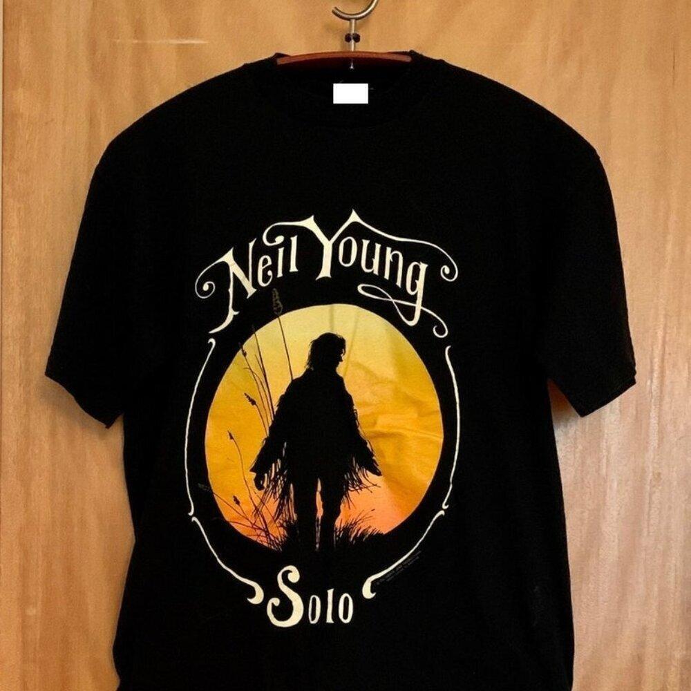 Neil Young 1992 Solo Tour Harvest Moon Classic Rock TShirt